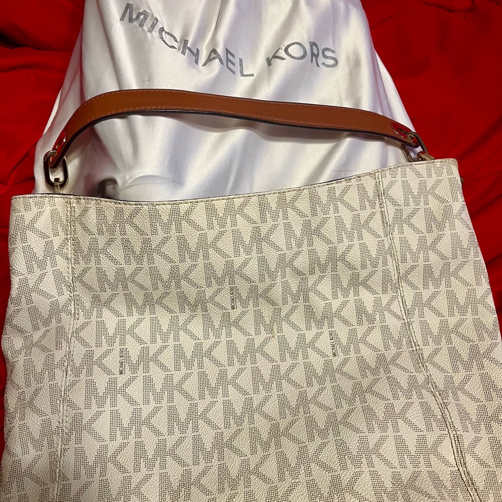 Michael Kors leather bag
